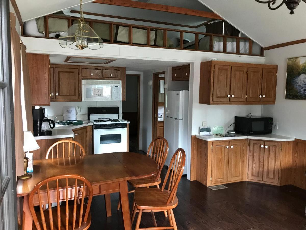 Gwin'S Lodge & Roadhouse Cooper Landing Extérieur photo