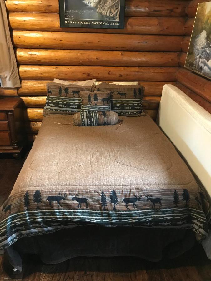 Gwin'S Lodge & Roadhouse Cooper Landing Extérieur photo