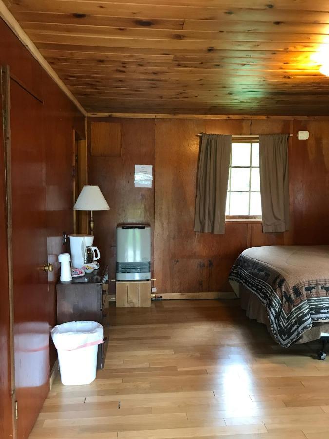 Gwin'S Lodge & Roadhouse Cooper Landing Extérieur photo