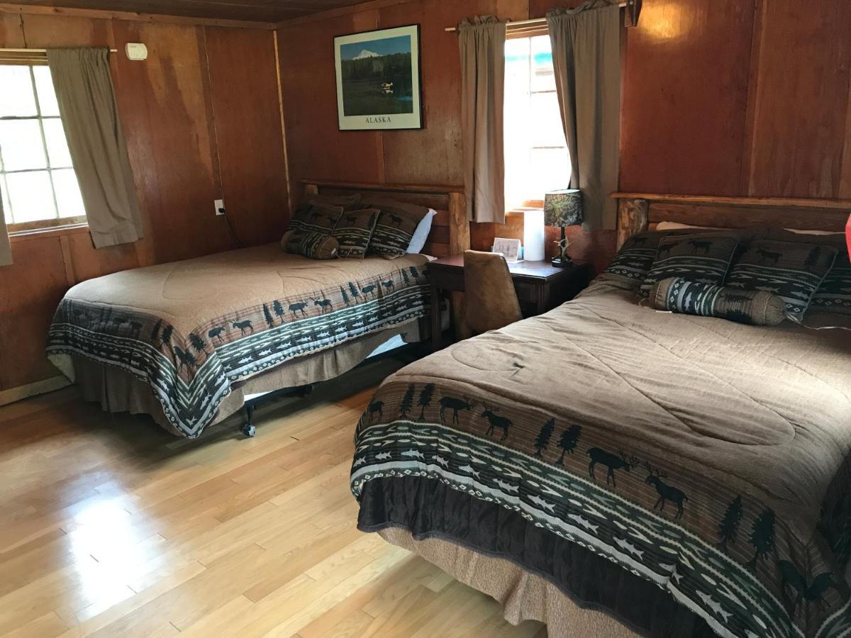 Gwin'S Lodge & Roadhouse Cooper Landing Extérieur photo