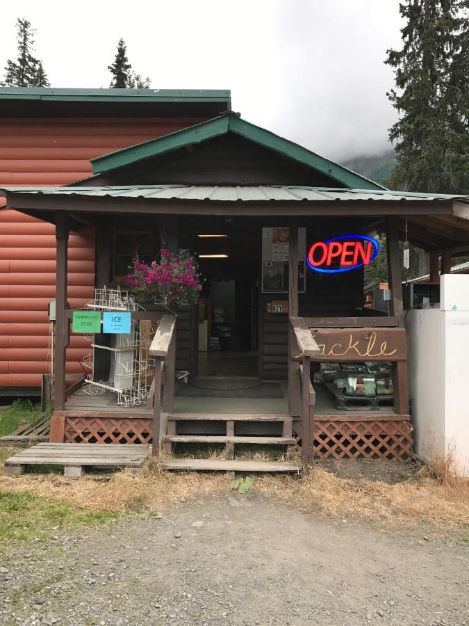 Gwin'S Lodge & Roadhouse Cooper Landing Extérieur photo