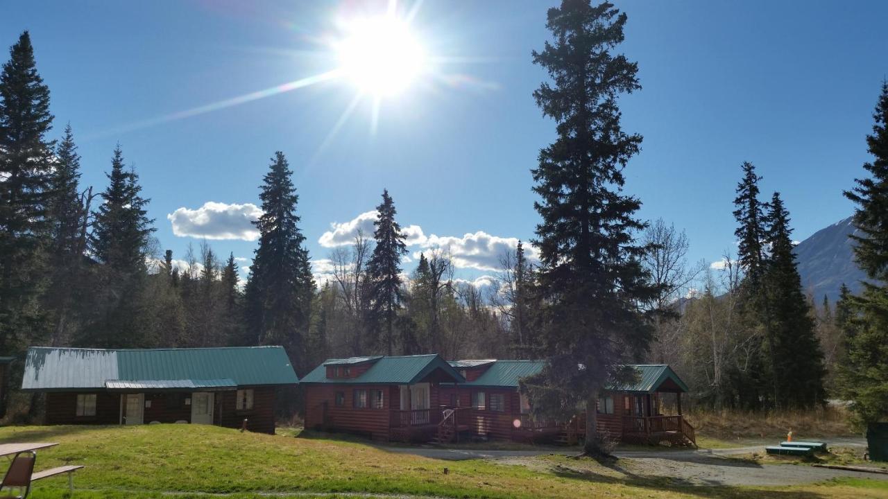 Gwin'S Lodge & Roadhouse Cooper Landing Extérieur photo