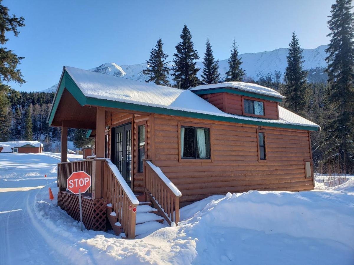 Gwin'S Lodge & Roadhouse Cooper Landing Extérieur photo