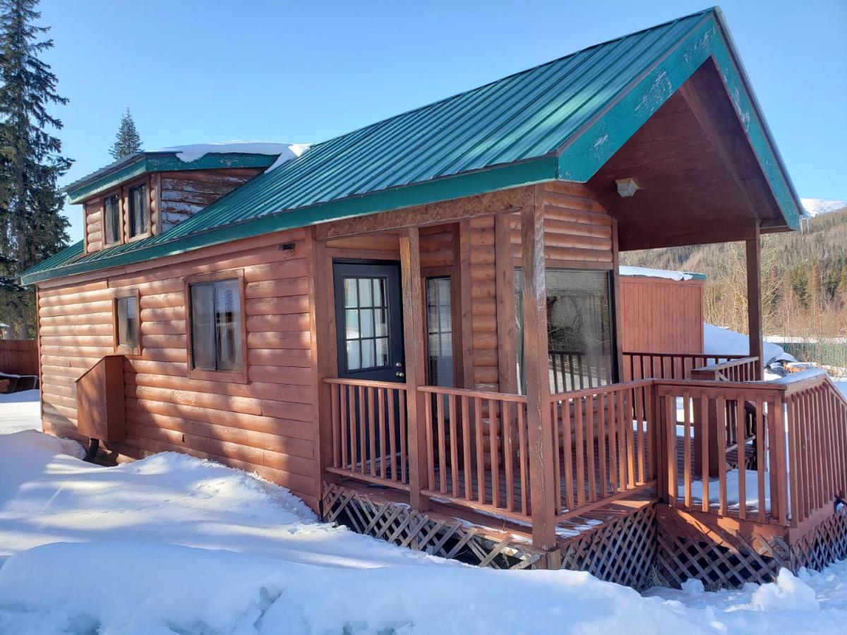 Gwin'S Lodge & Roadhouse Cooper Landing Extérieur photo