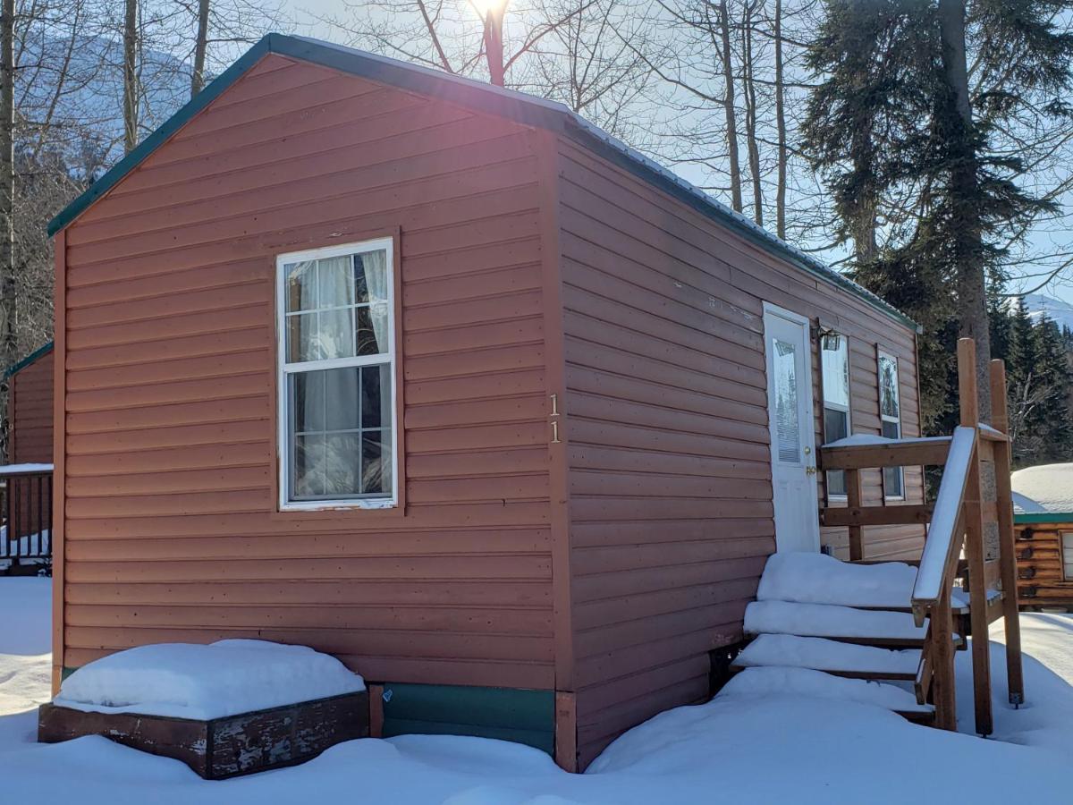Gwin'S Lodge & Roadhouse Cooper Landing Extérieur photo